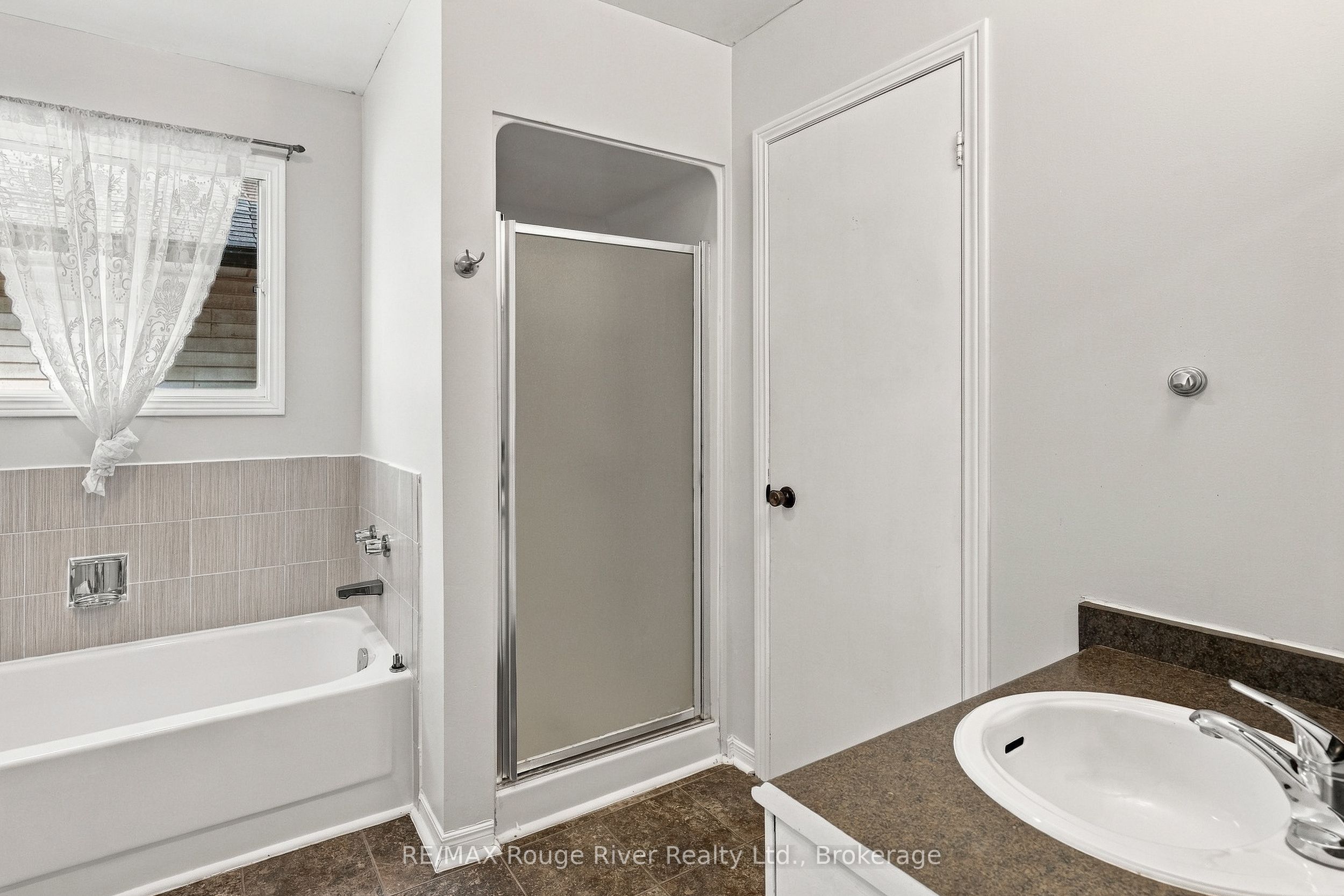 95 B Concession Street E Property Photo 24
