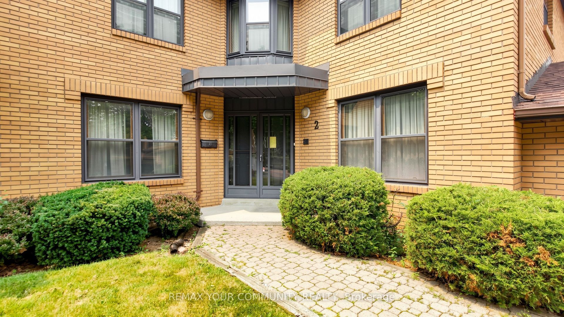 2 Trimontium Crescent Property Photo 2