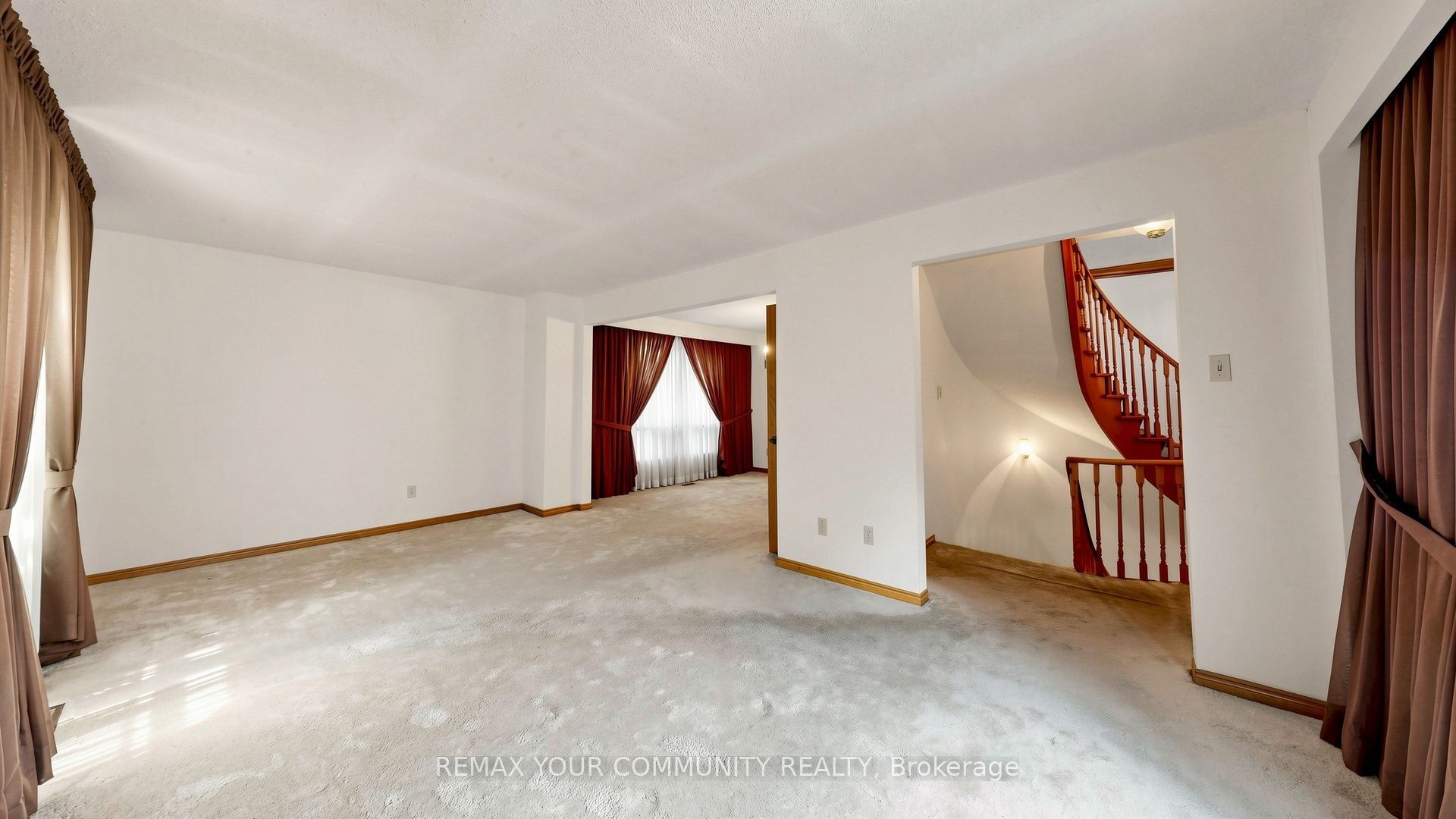 2 Trimontium Crescent Property Photo 5
