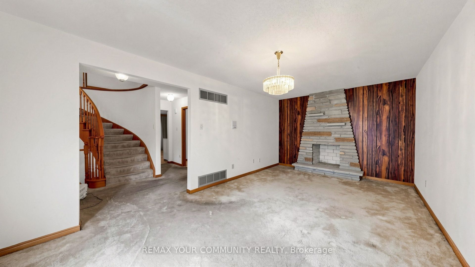 2 Trimontium Crescent Property Photo 19