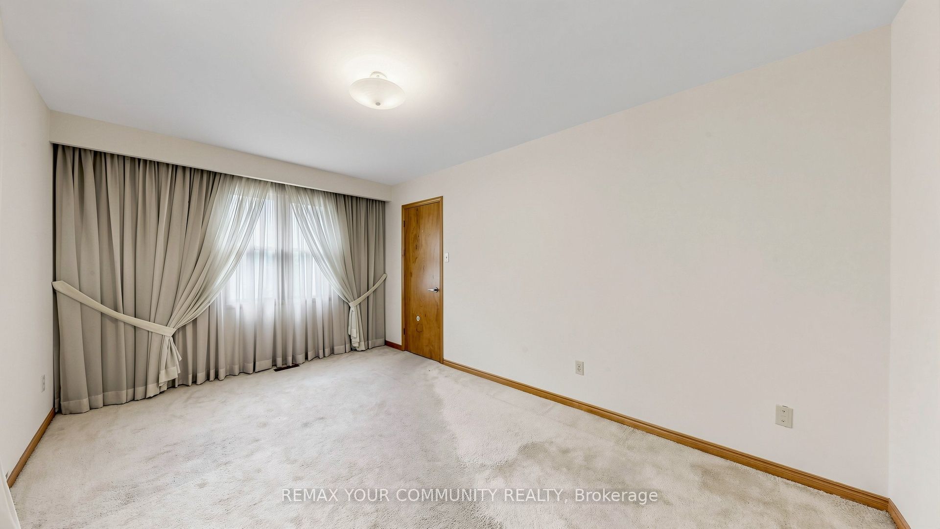 2 Trimontium Crescent Property Photo 30