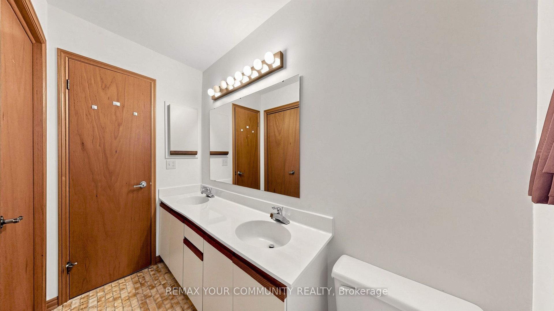 2 Trimontium Crescent Property Photo 32