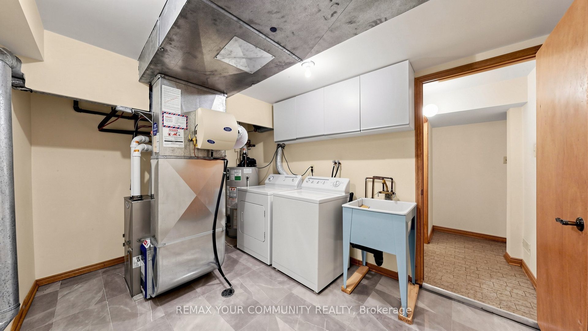 2 Trimontium Crescent Property Photo 43