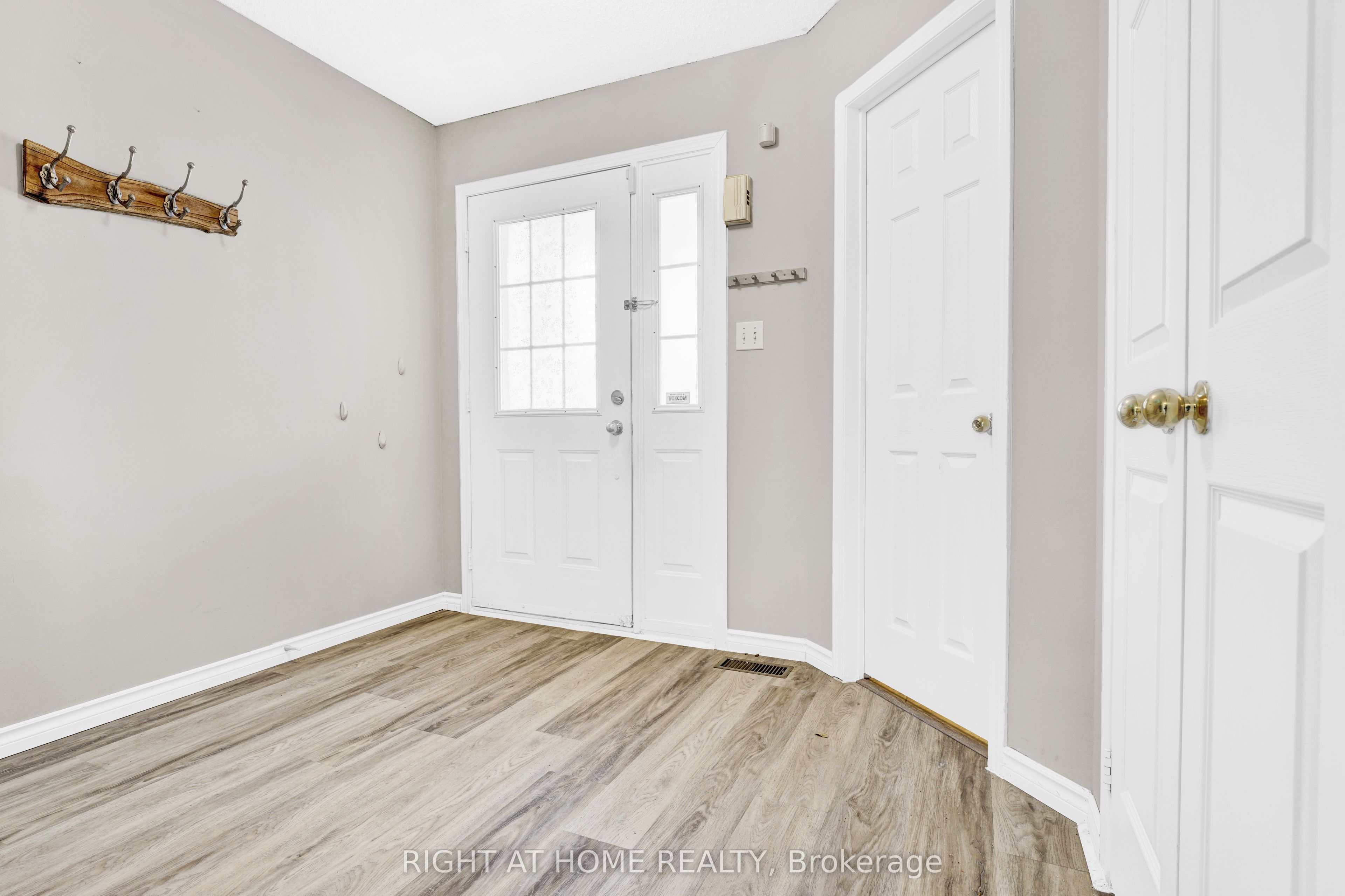 1720 Radcliffe Drive Property Photo 3