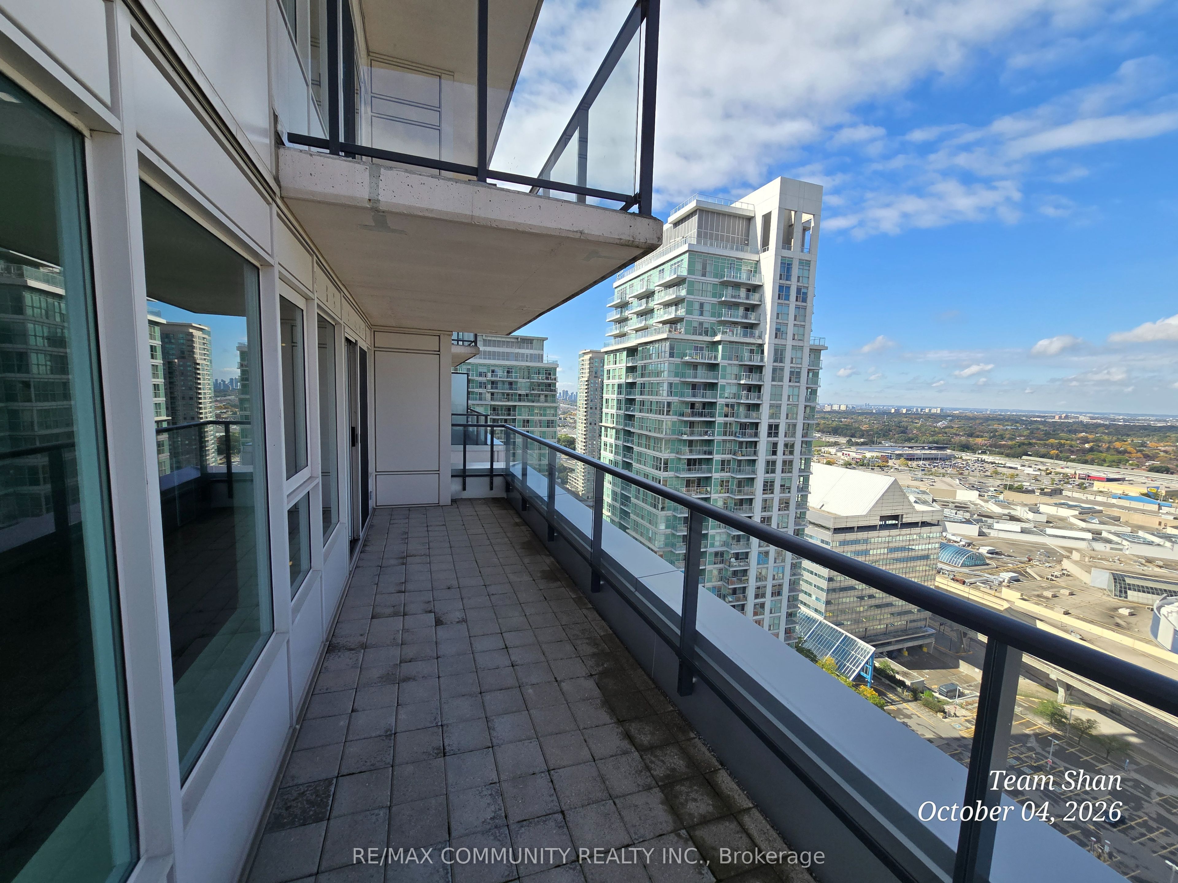 25 Town Centre Court Lph01 Property Photo 30