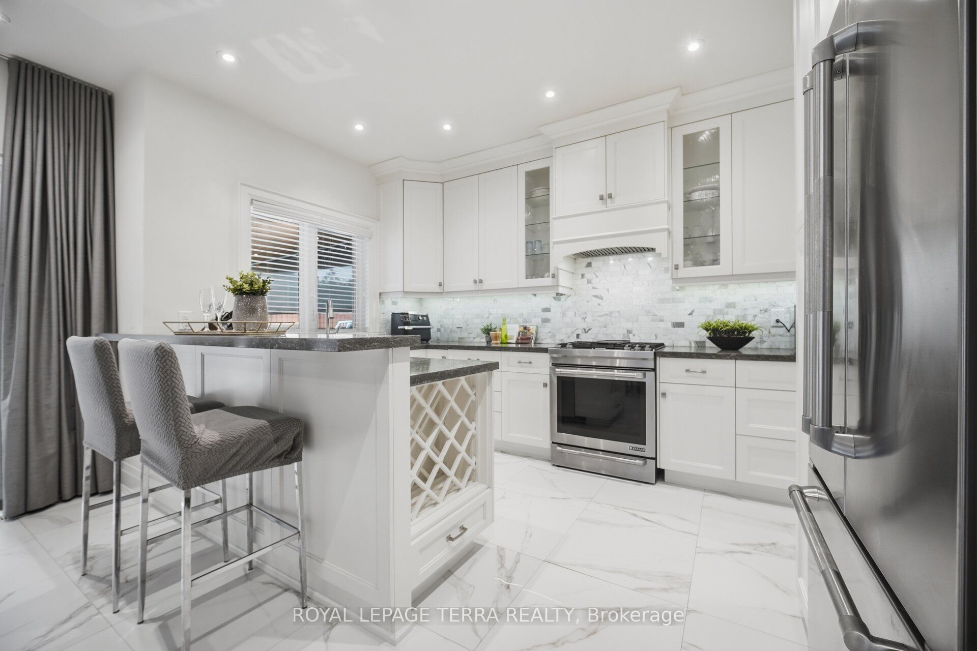 27 Minford Avenue Property Photo 16