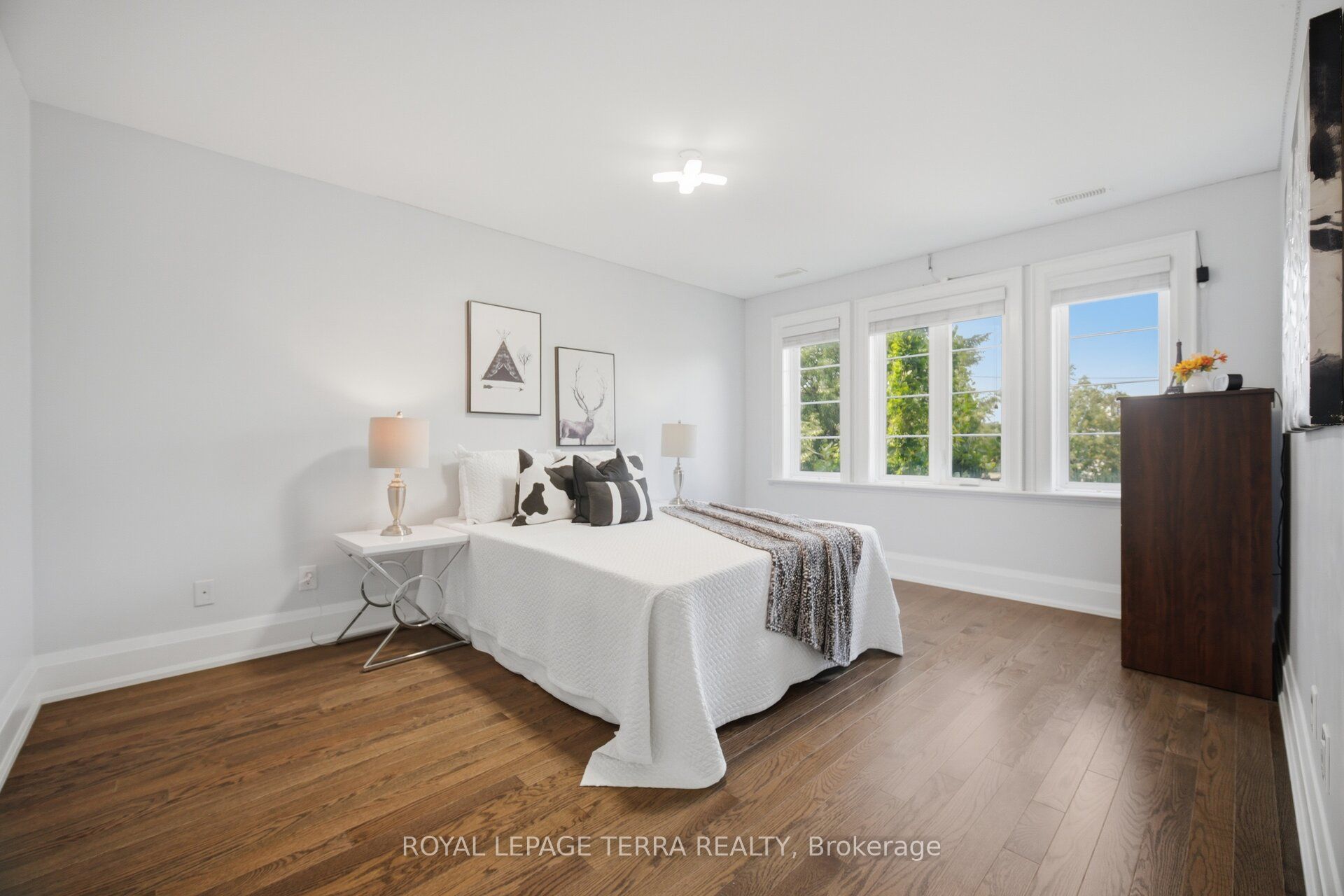 27 Minford Avenue Property Photo 32
