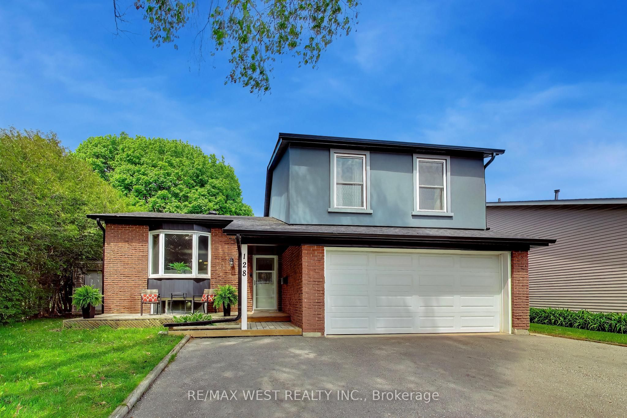 128 Roser Crescent Property Photo 1