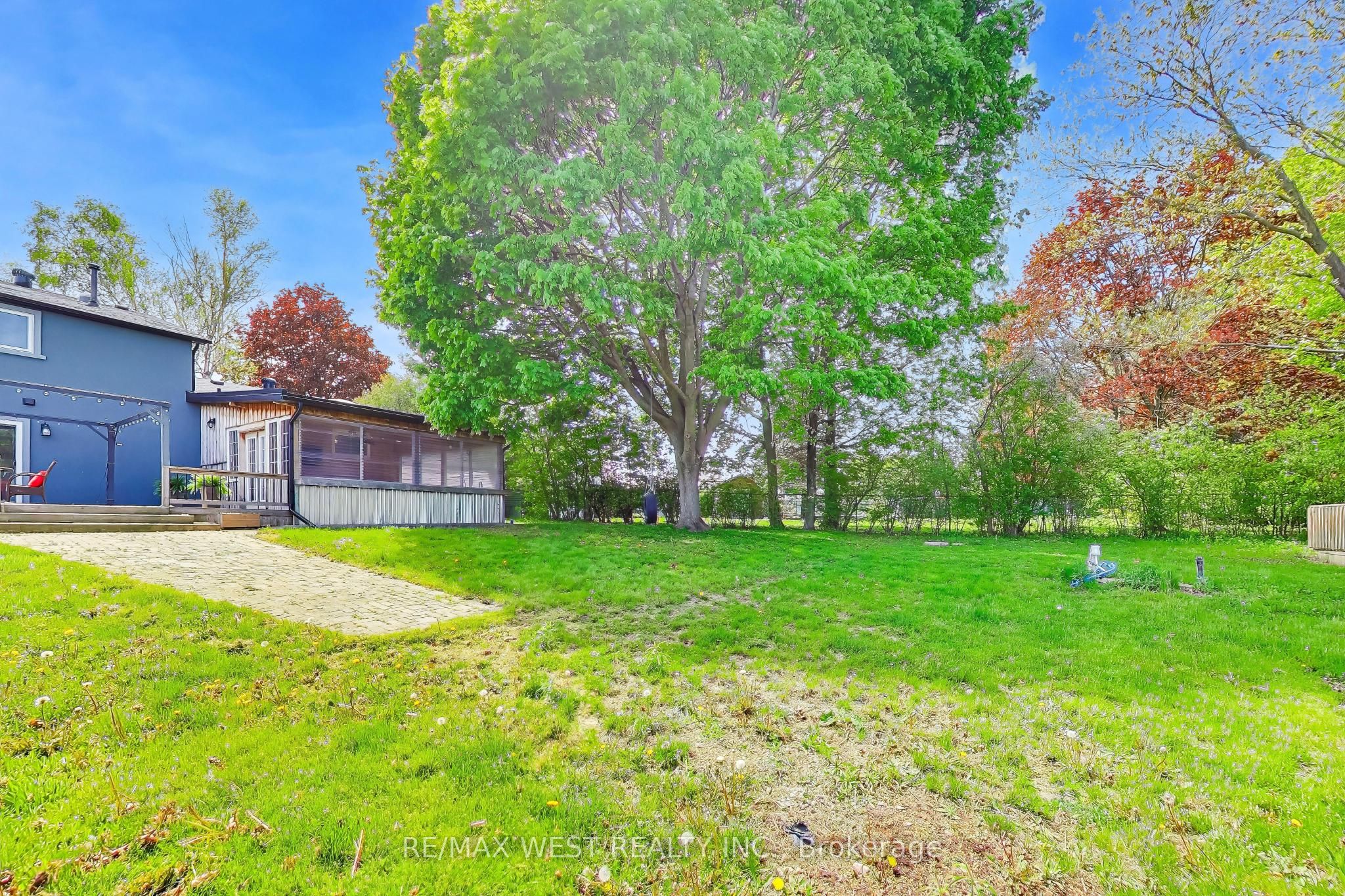 128 Roser Crescent Property Photo 36