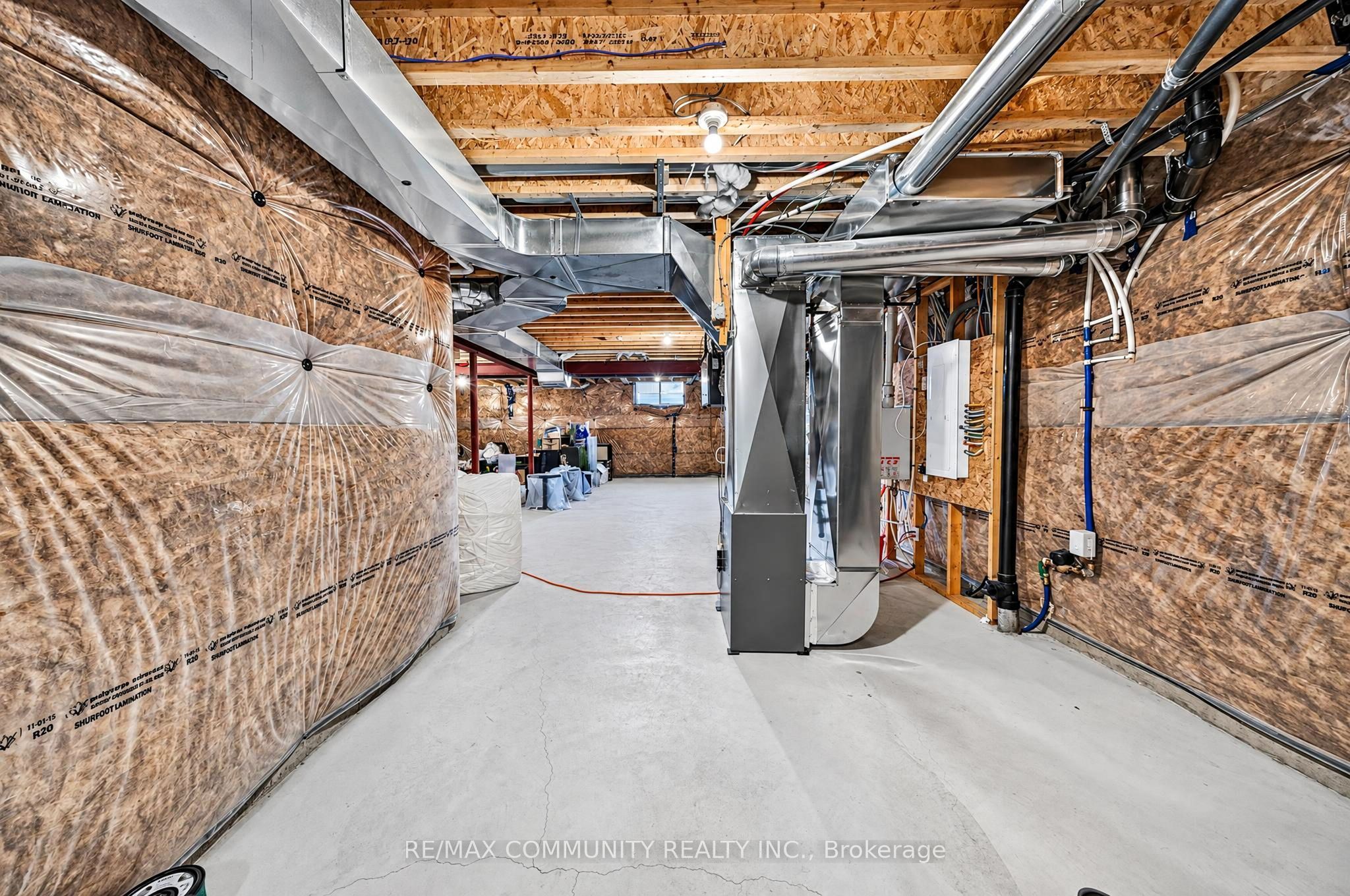 144 Auckland Drive Property Photo 42
