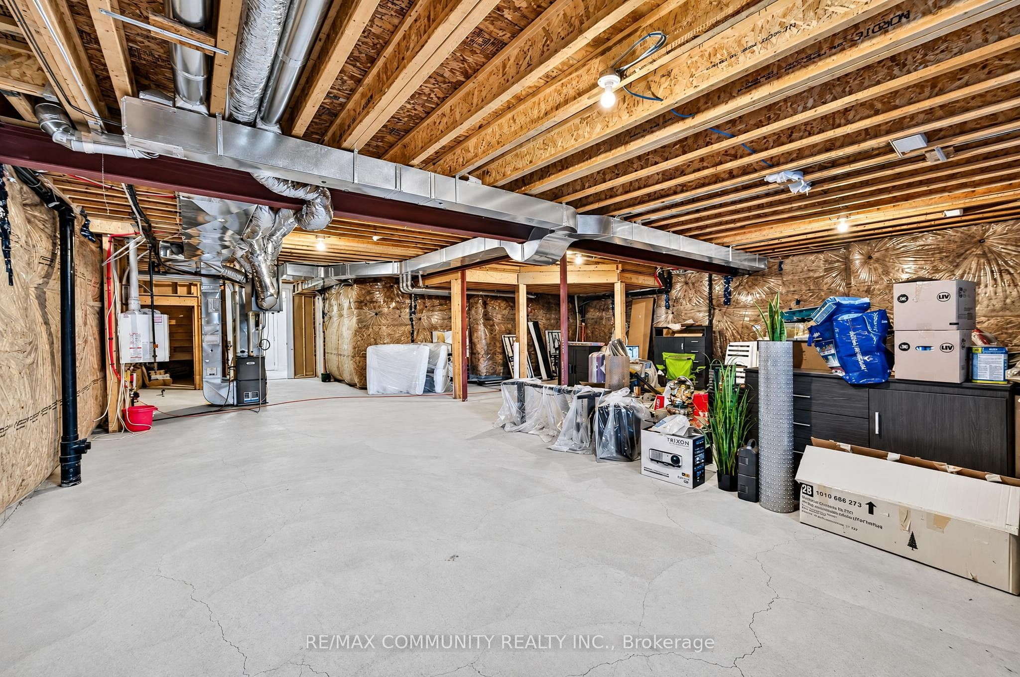144 Auckland Drive Property Photo 43