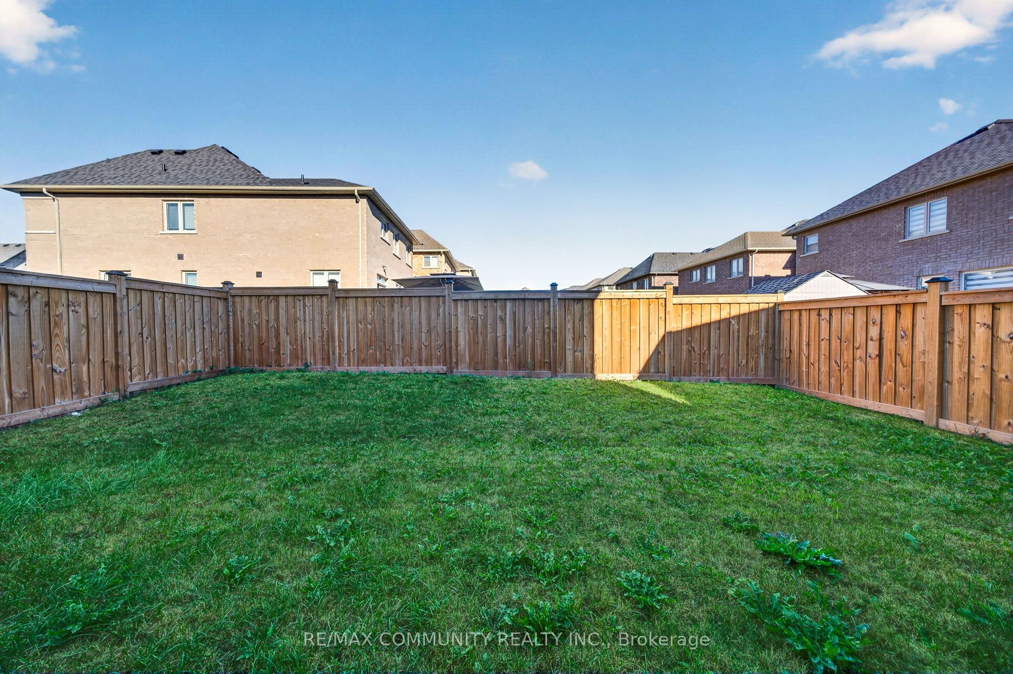 144 Auckland Drive Property Photo 44