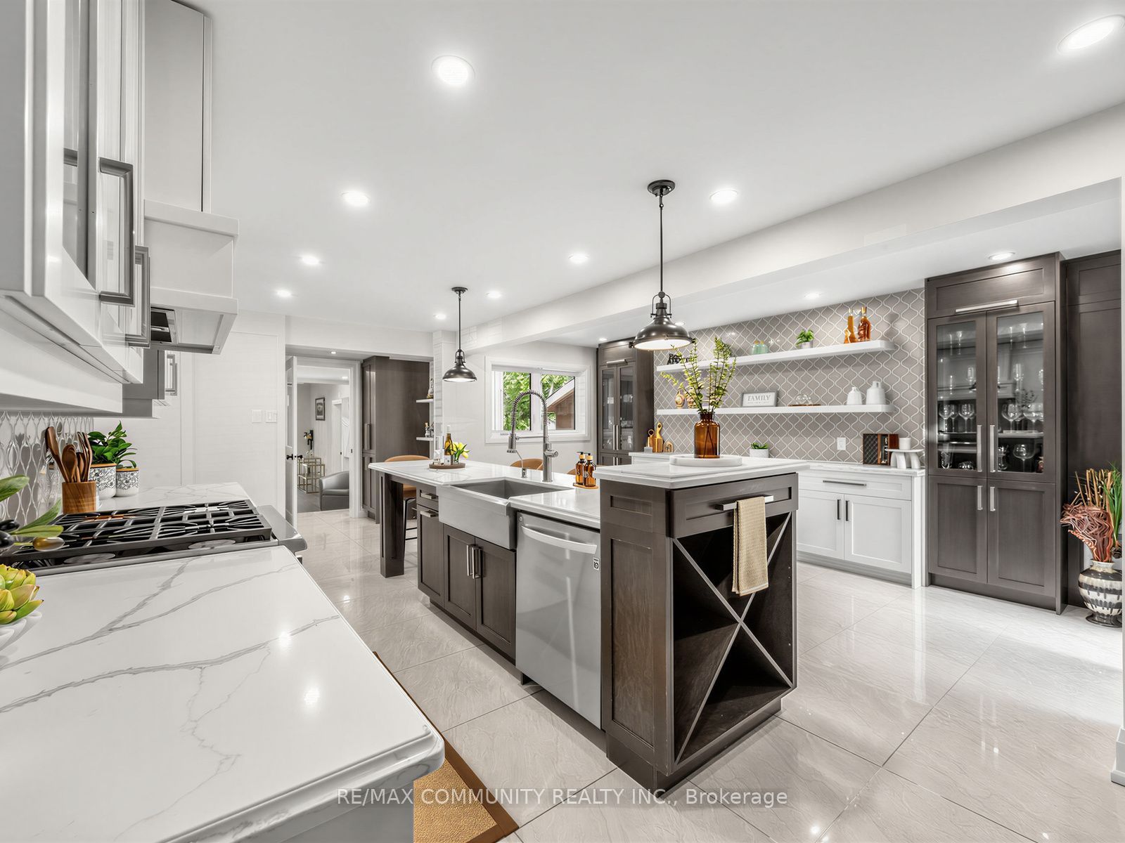 38 Robmar Street Property Photo 7