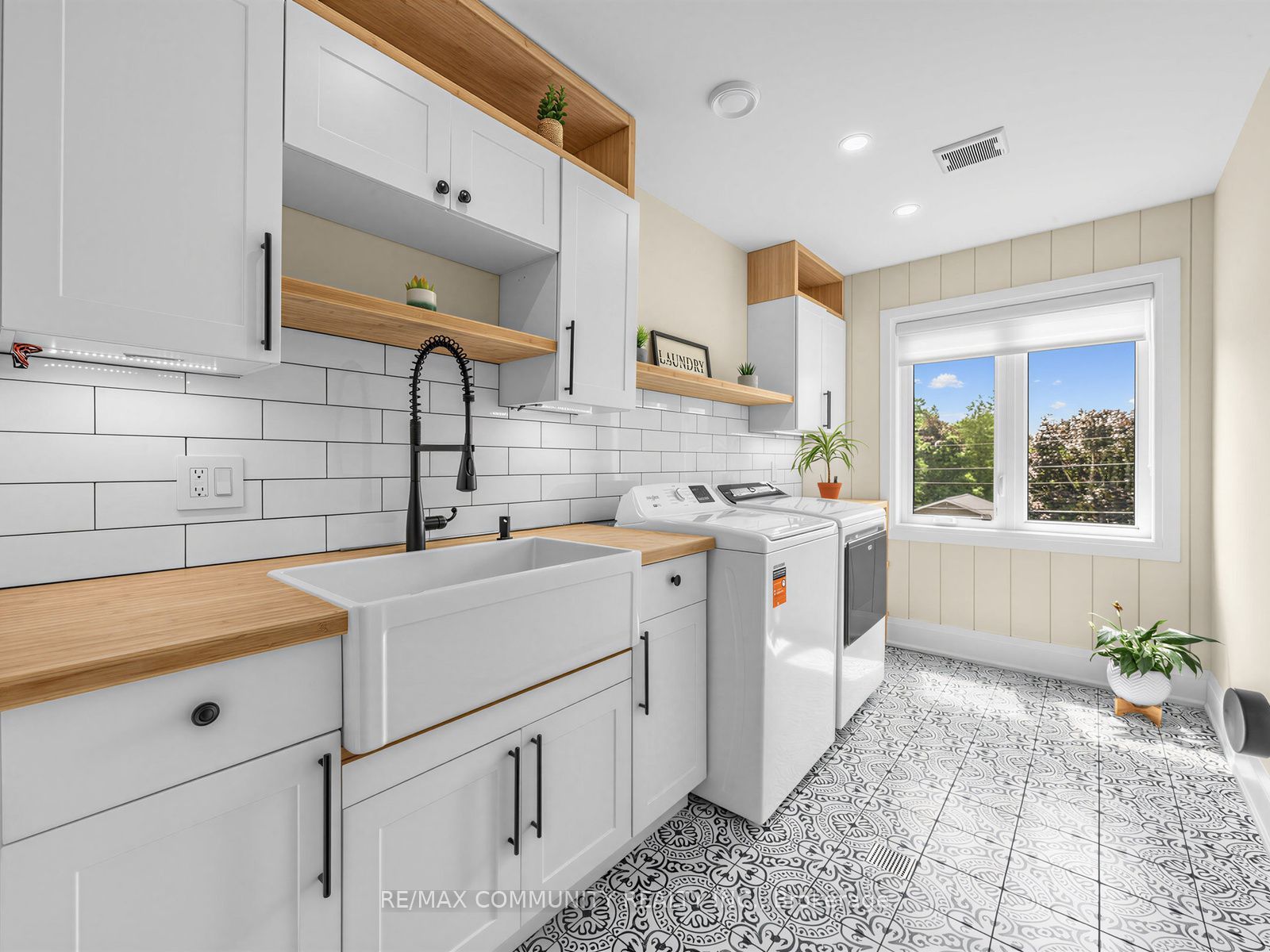 38 Robmar Street Property Photo 18