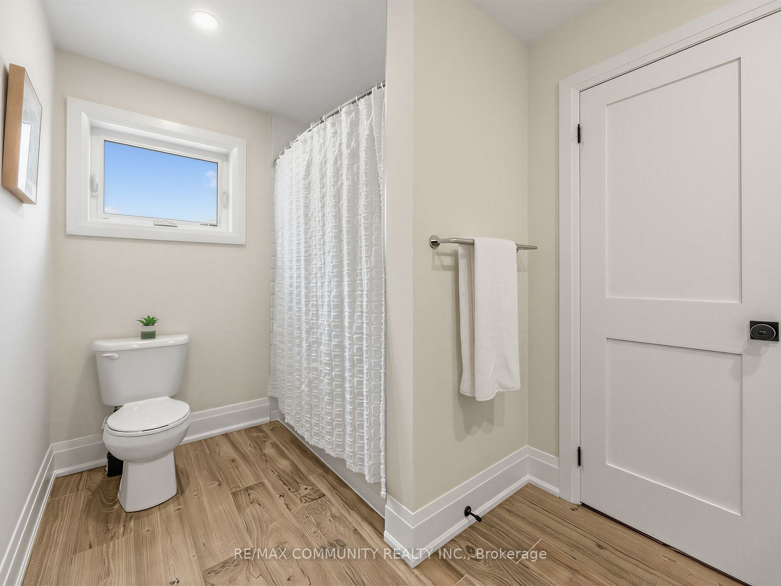 38 Robmar Street Property Photo 21