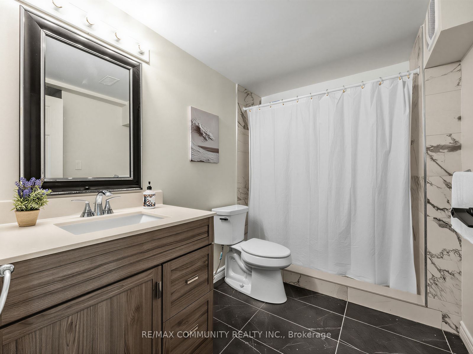38 Robmar Street Property Photo 34