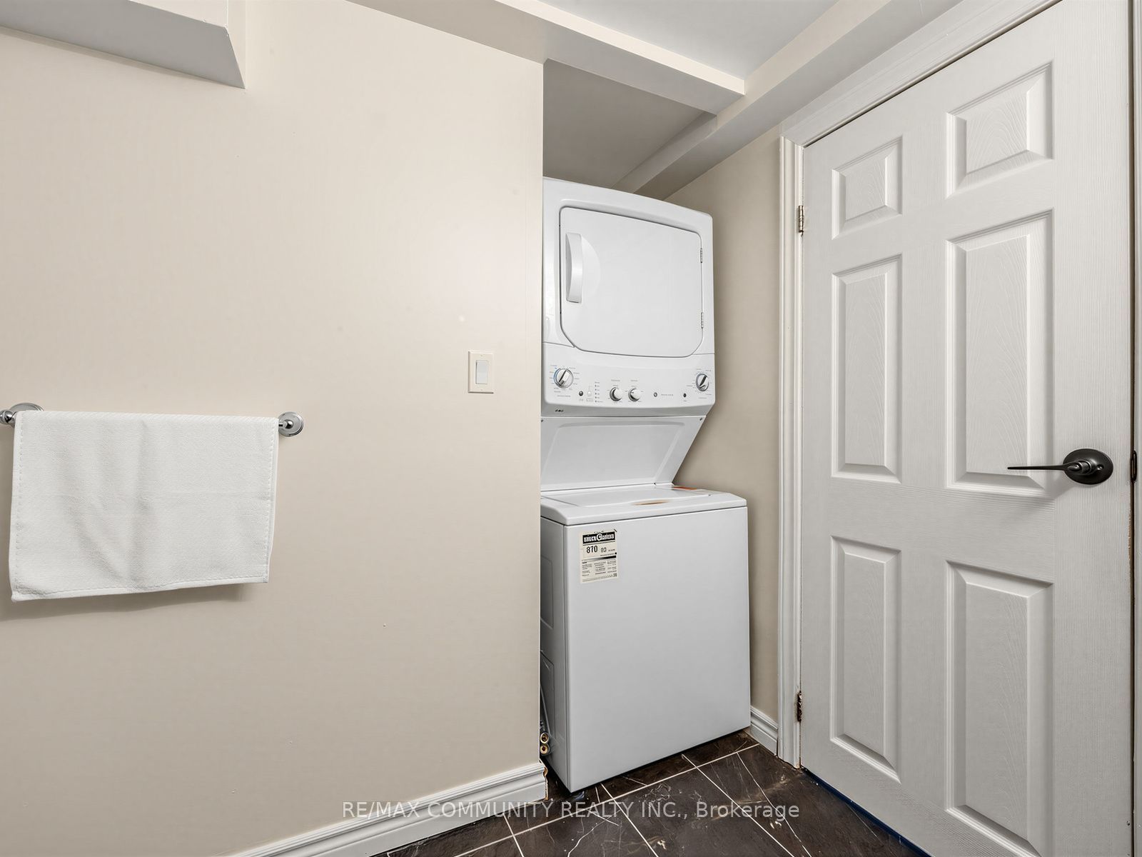 38 Robmar Street Property Photo 35