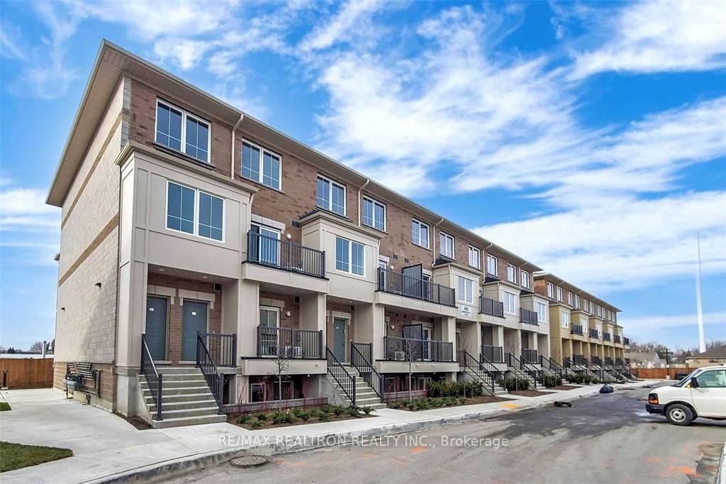 480 Beresford Path 19 Property Photo 1