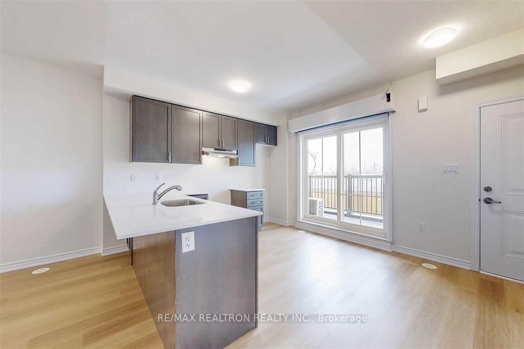 480 Beresford Path 19 Property Photo 11