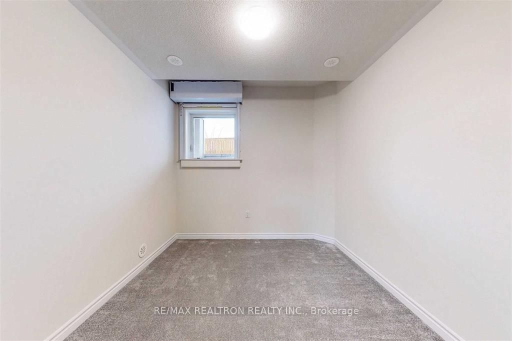 480 Beresford Path 19 Property Photo 25