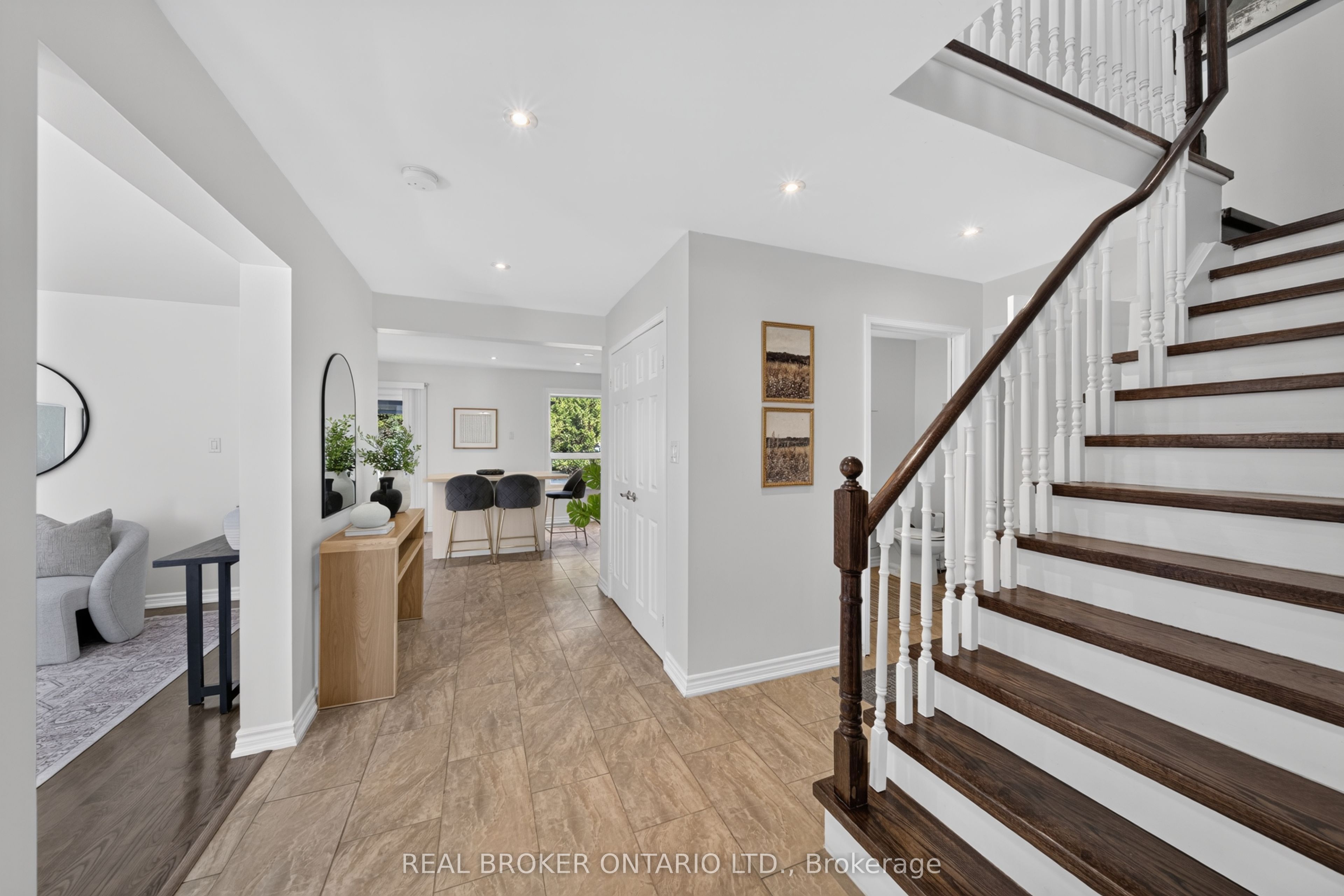 63 Eric Clarke Drive Property Photo 5