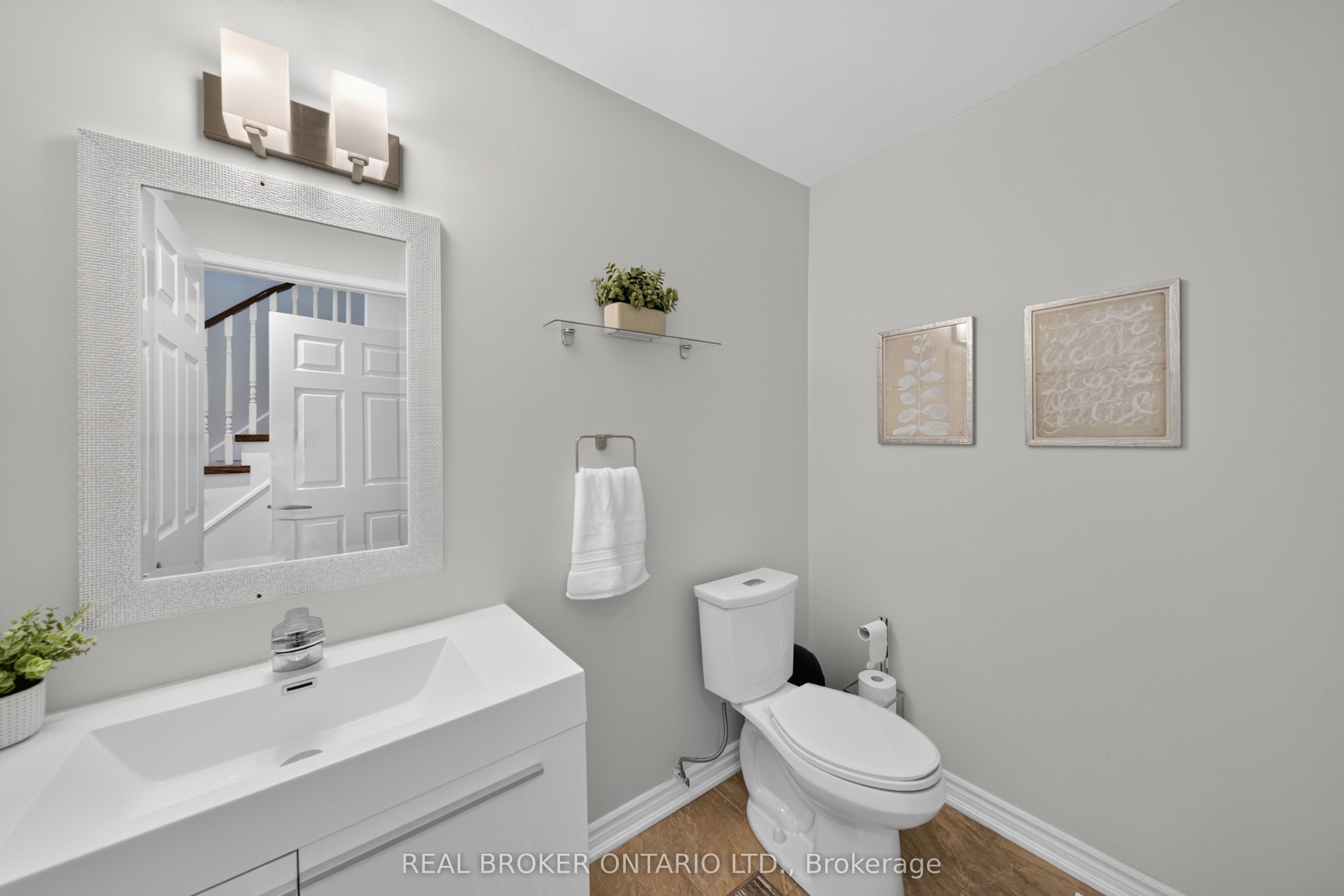 63 Eric Clarke Drive Property Photo 12