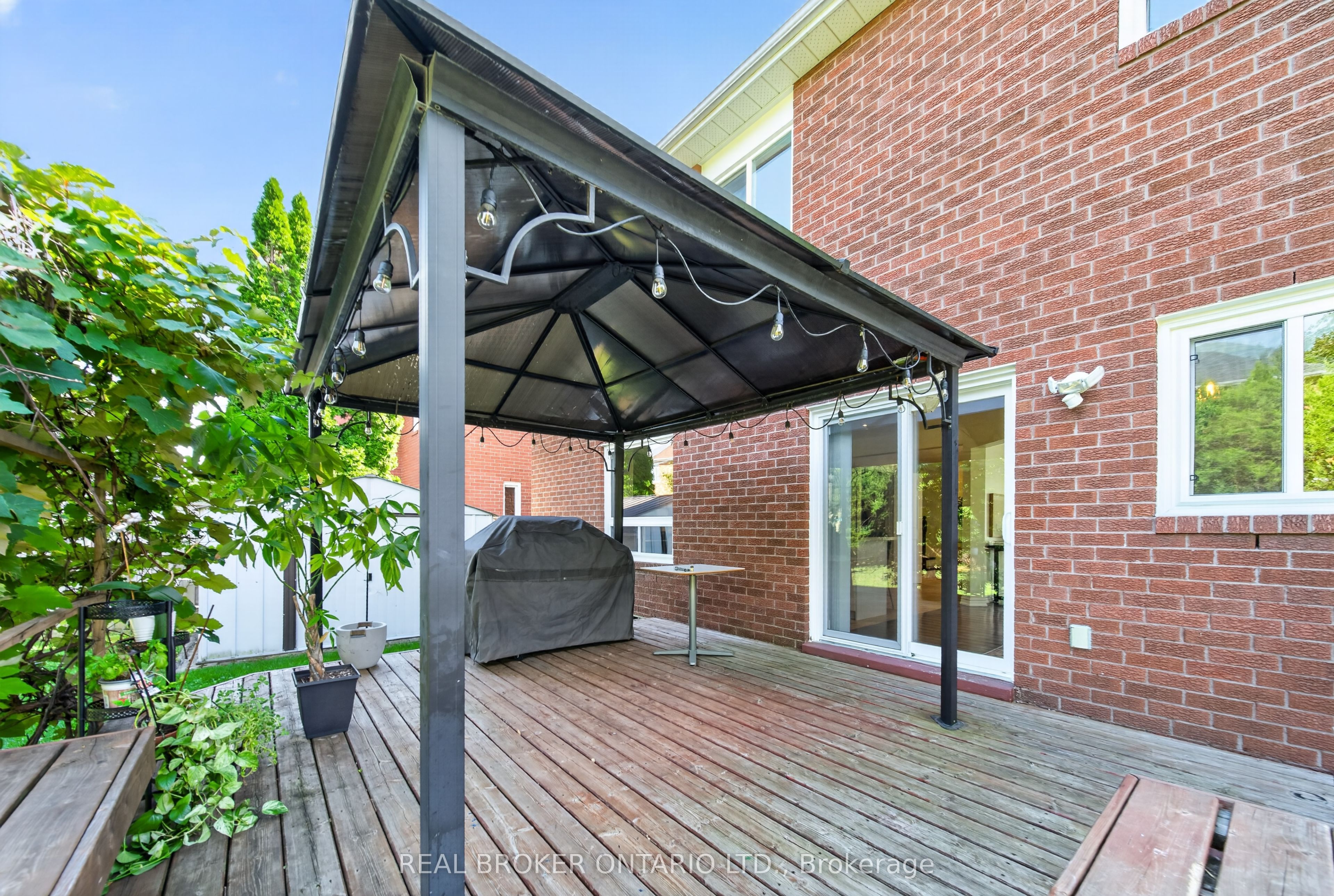 63 Eric Clarke Drive Property Photo 32