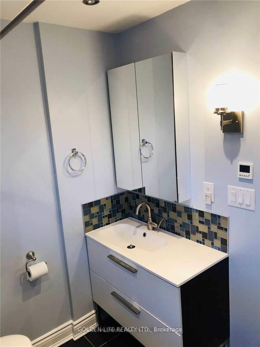 27 Rivercourt Boulevard Main Fl(2br) Property Photo 13
