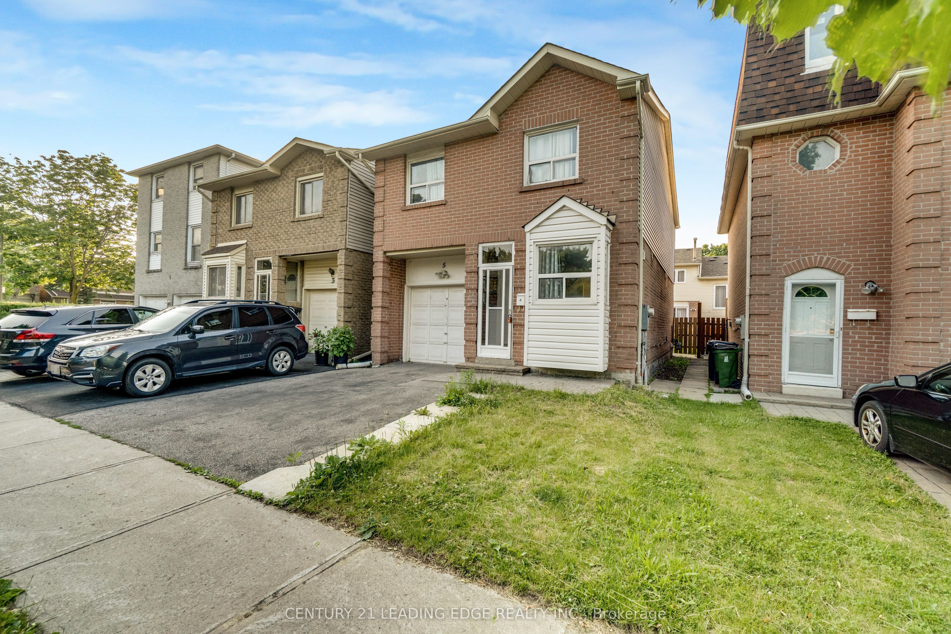 5 Kimbercroft Court Property Photo 1