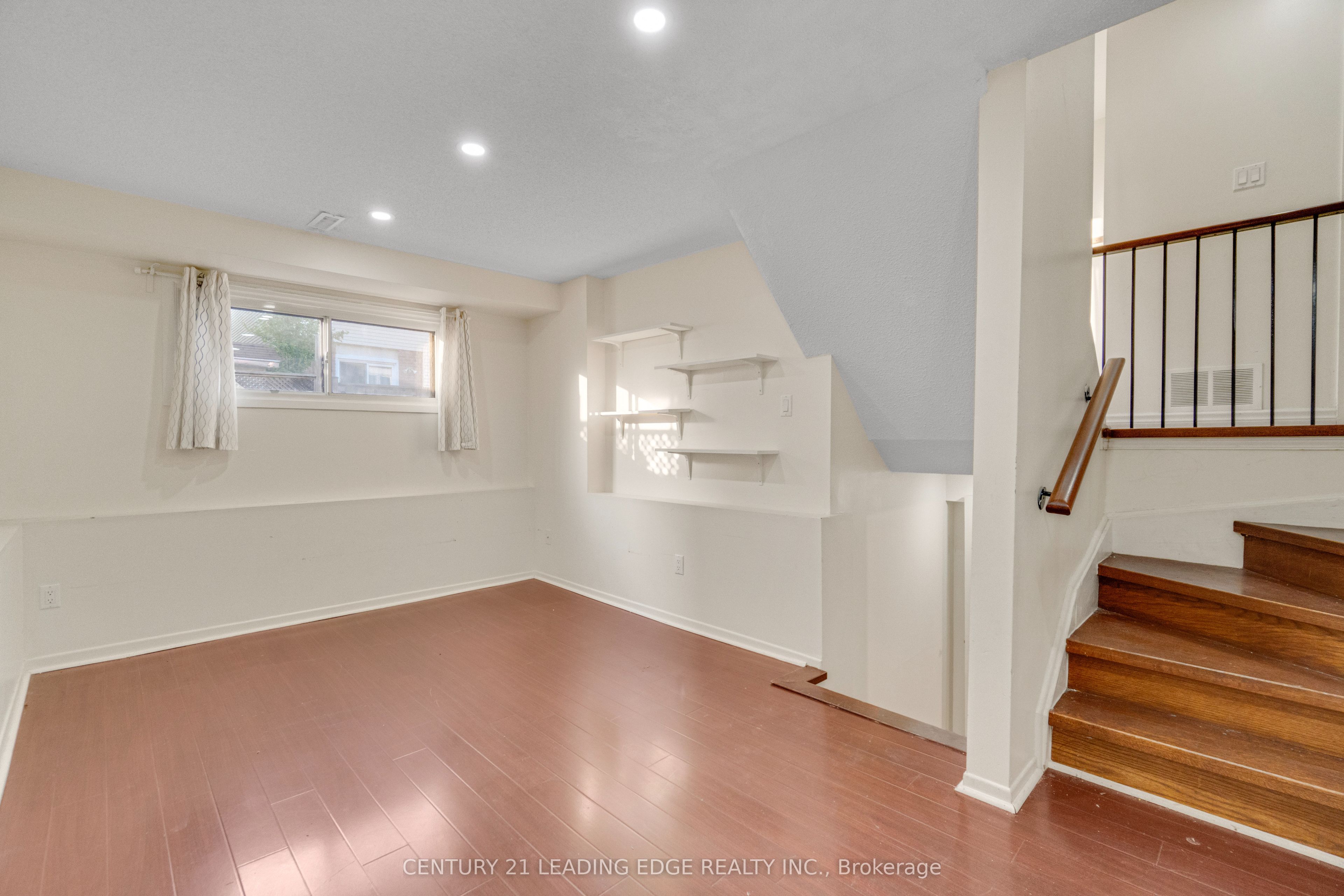 5 Kimbercroft Court Property Photo 12