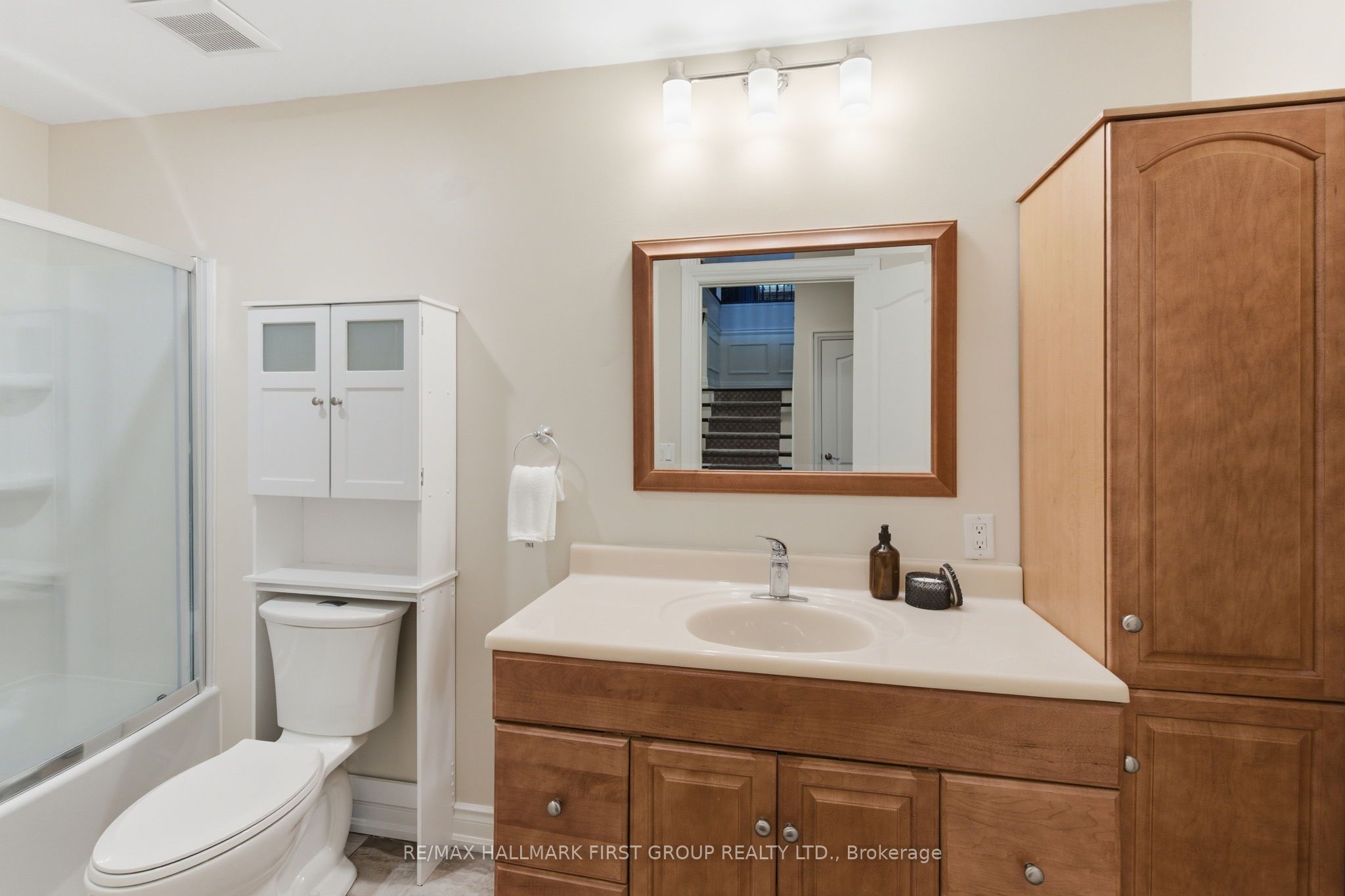 53 Brown Street Property Photo 32