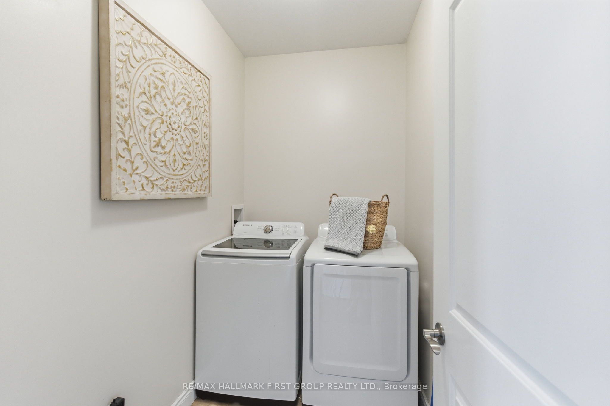 53 Brown Street Property Photo 40