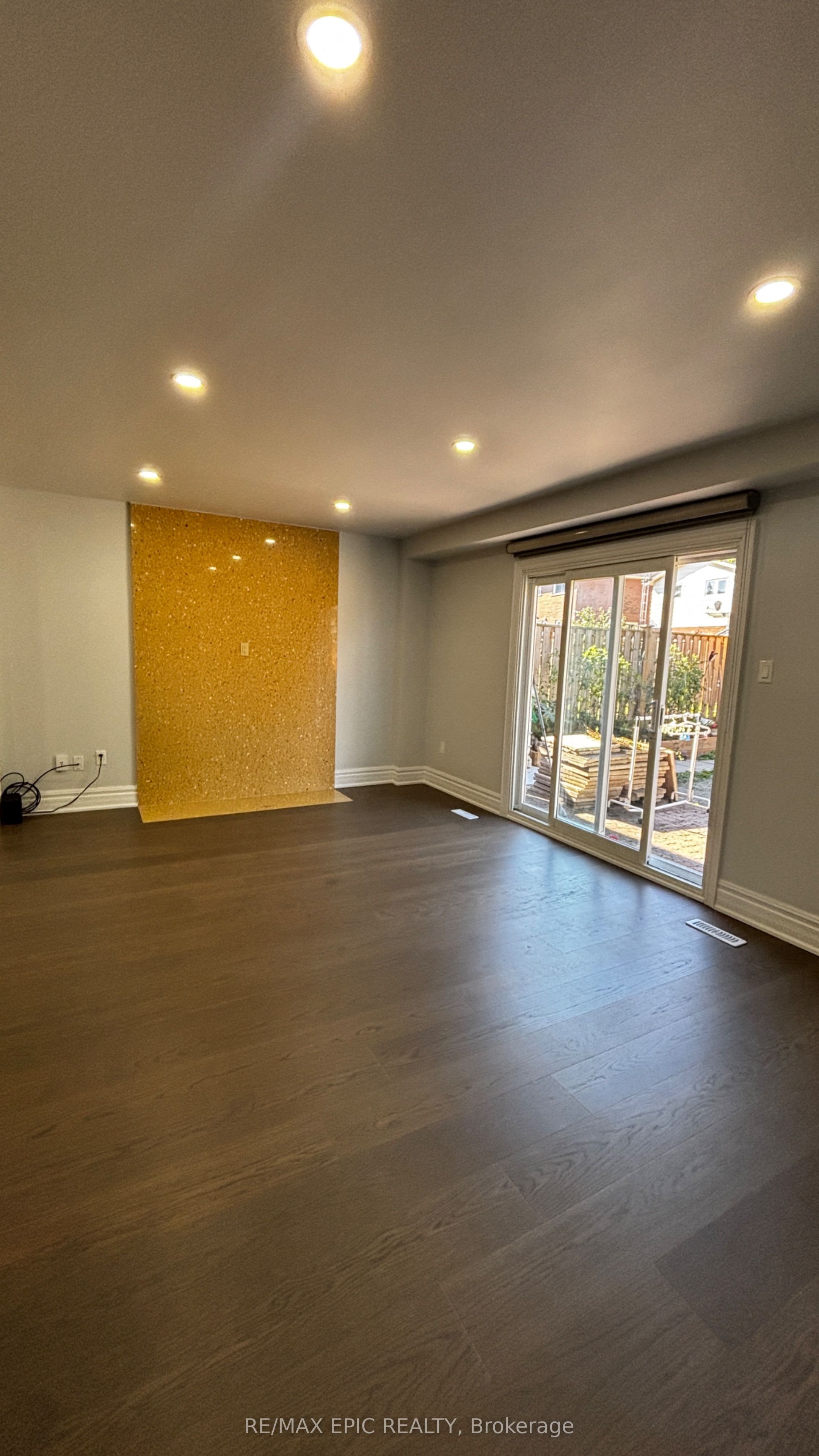 24 Pipers Green Avenue Property Photo 3