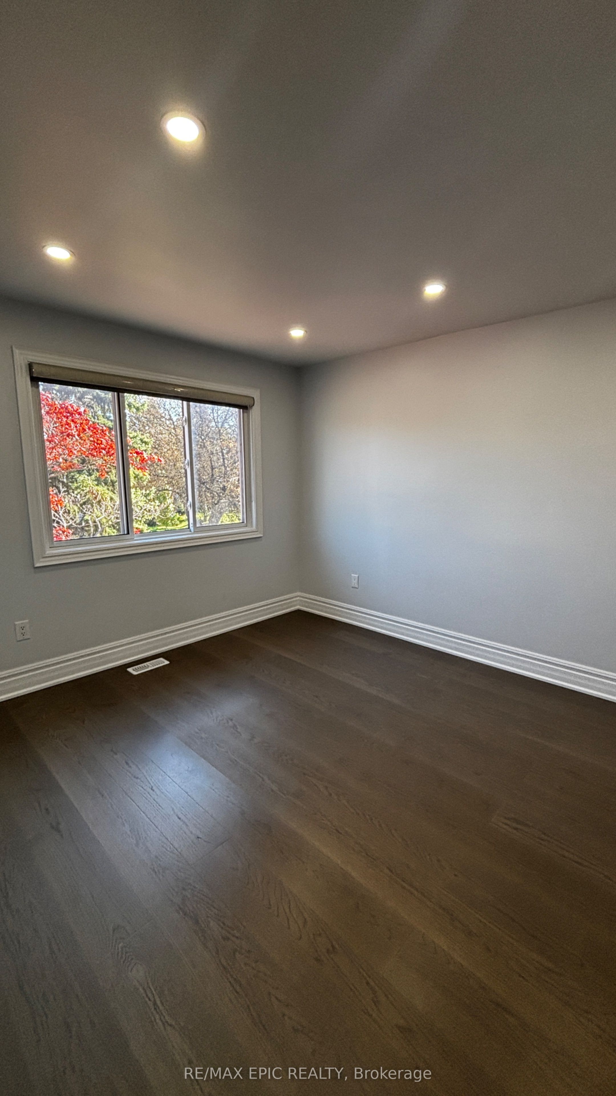 24 Pipers Green Avenue Property Photo 8