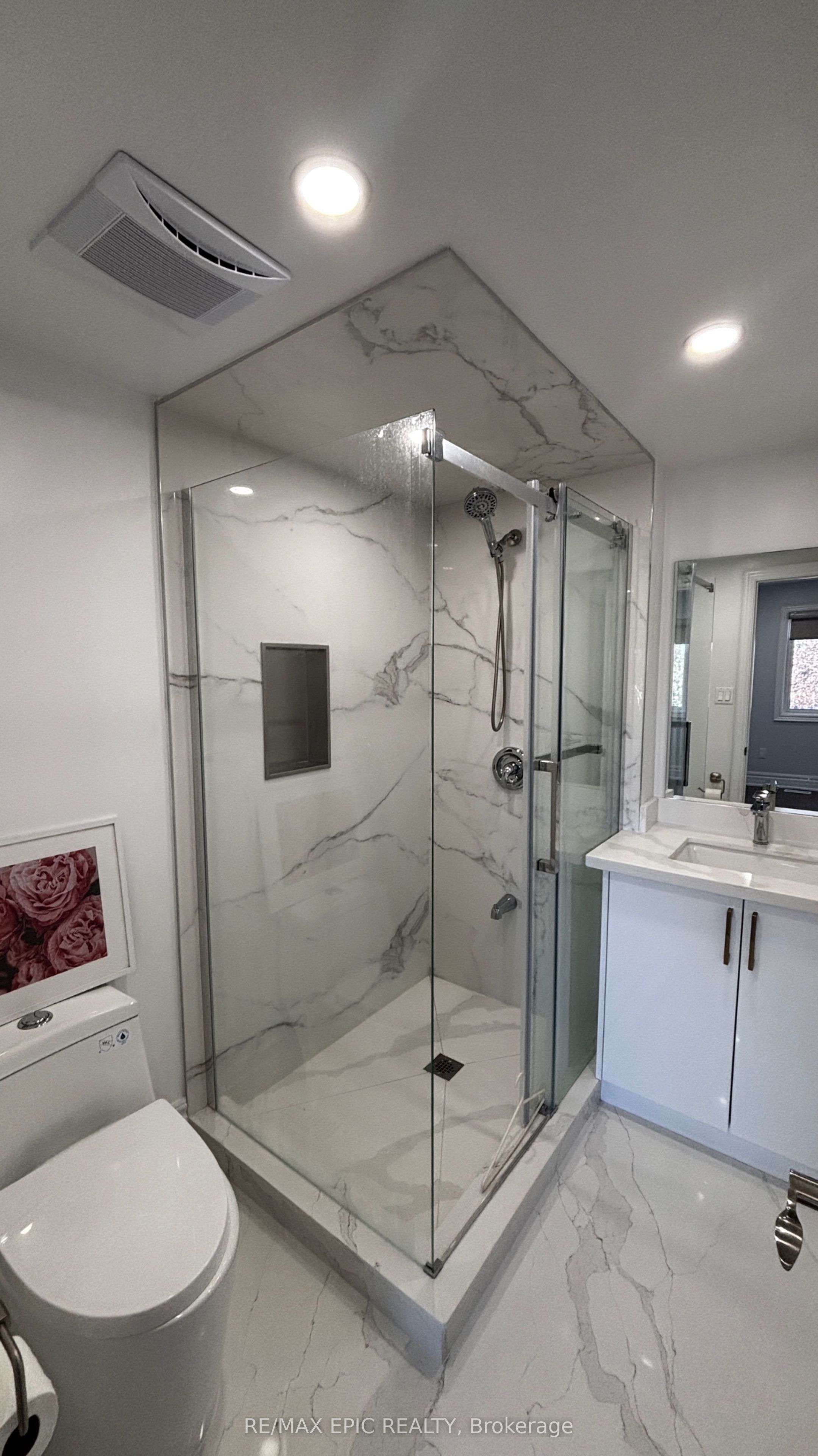 24 Pipers Green Avenue Property Photo 12
