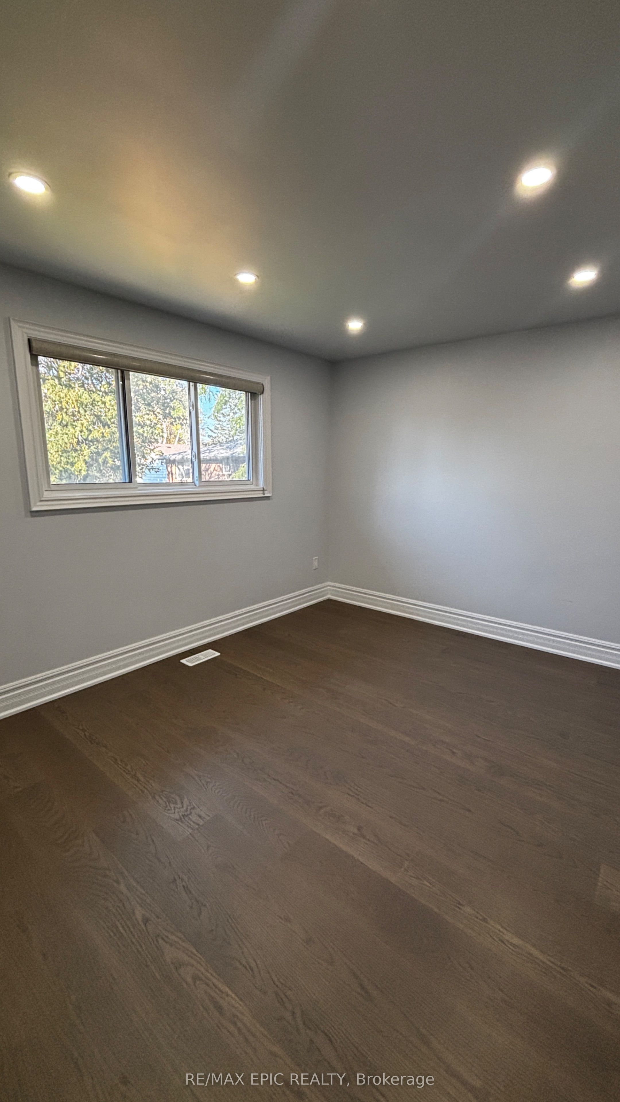 24 Pipers Green Avenue Property Photo 13