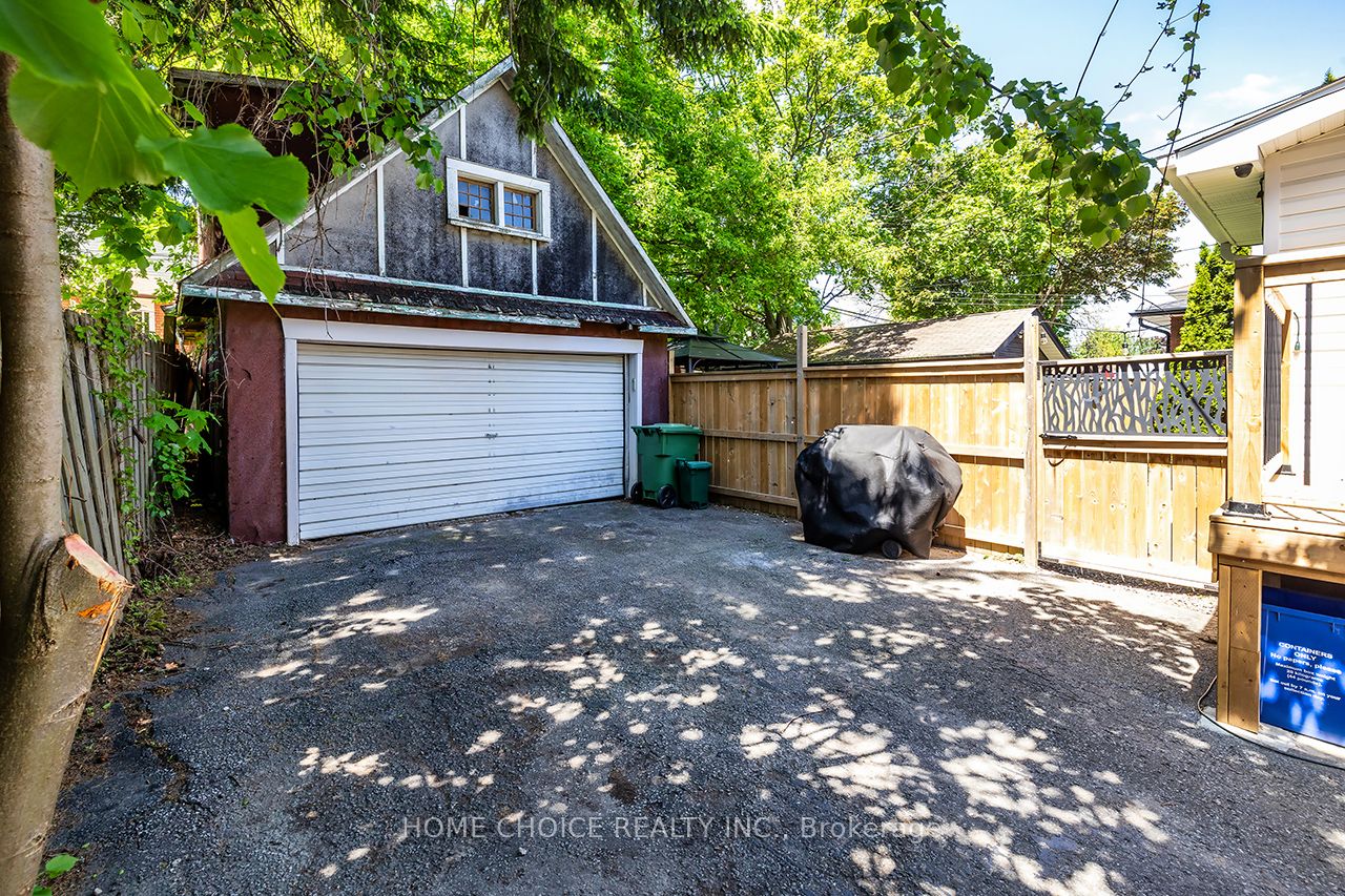 140 Gladstone Avenue Property Photo 3