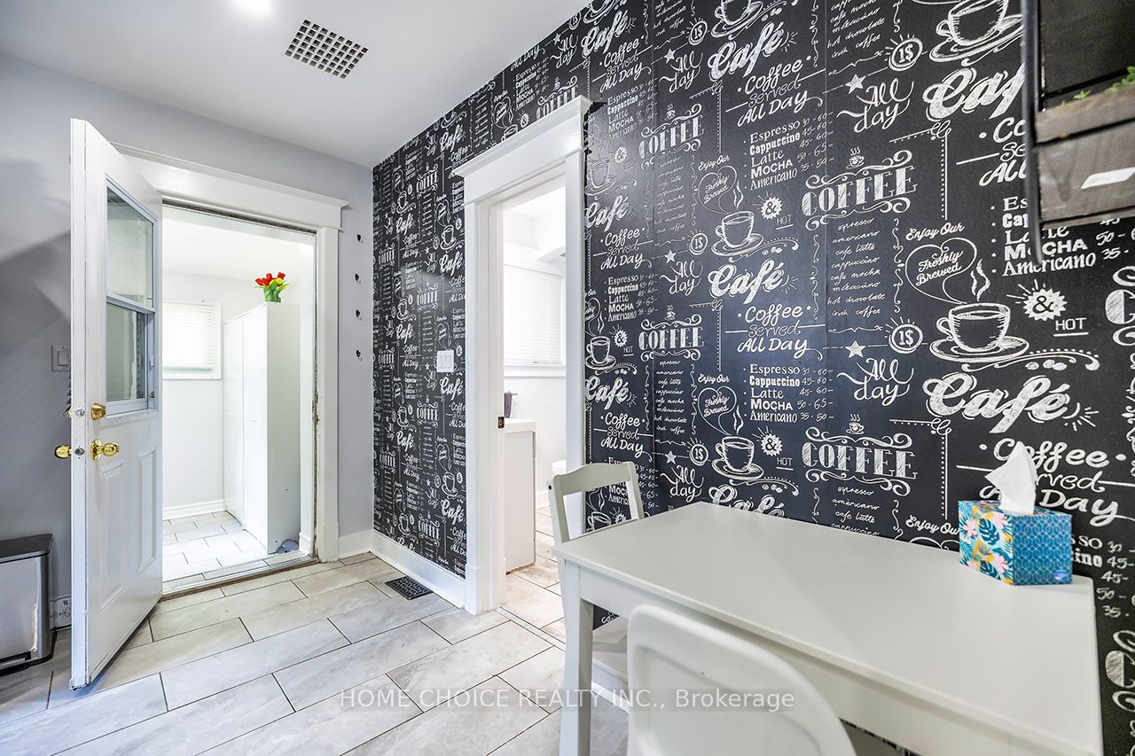 140 Gladstone Avenue Property Photo 14