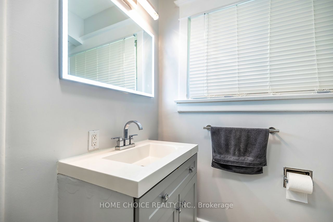 140 Gladstone Avenue Property Photo 22