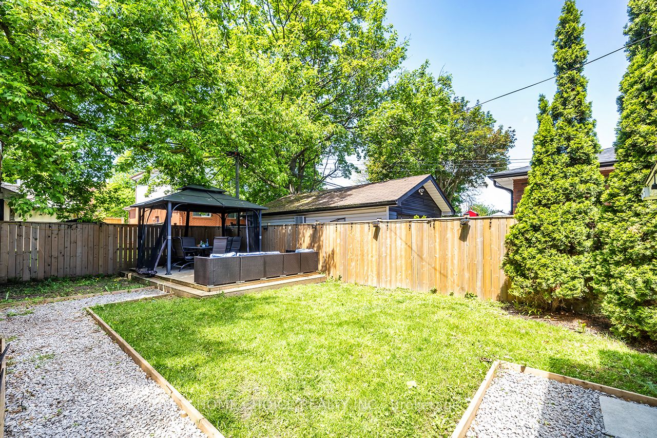 140 Gladstone Avenue Property Photo 33