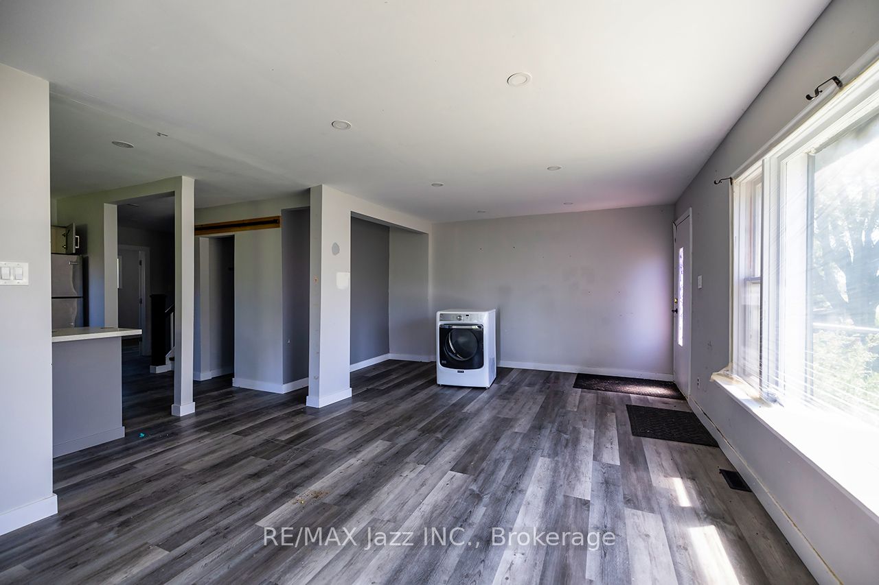 2216 Highway 2 Property Photo 6