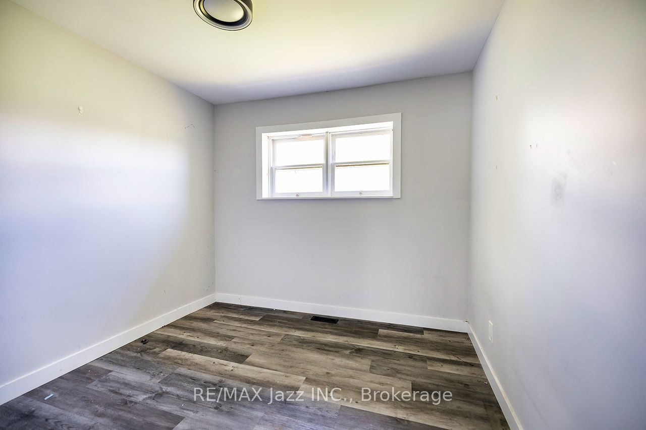 2216 Highway 2 Property Photo 11