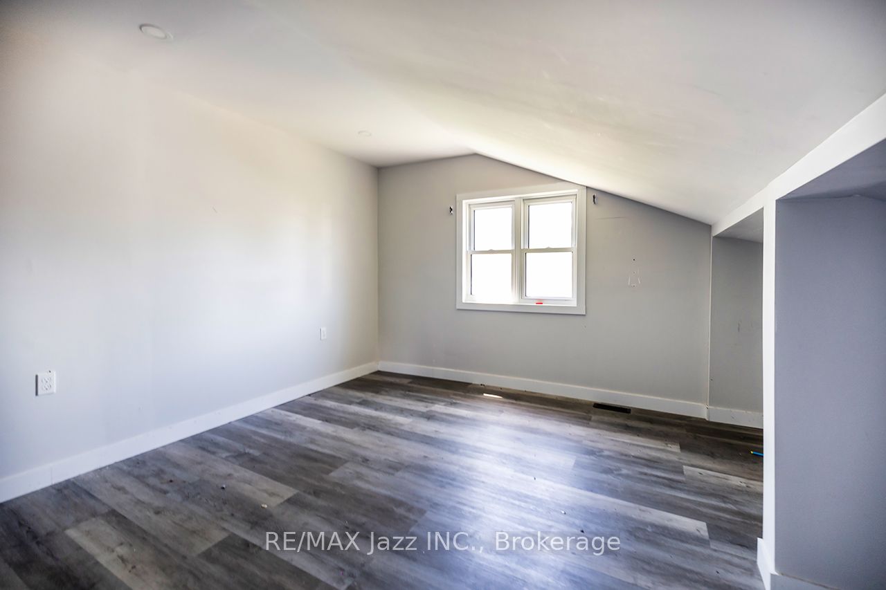 2216 Highway 2 Property Photo 13