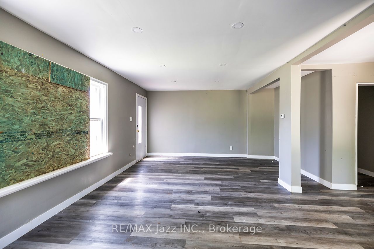 2216 Highway 2 Property Photo 16
