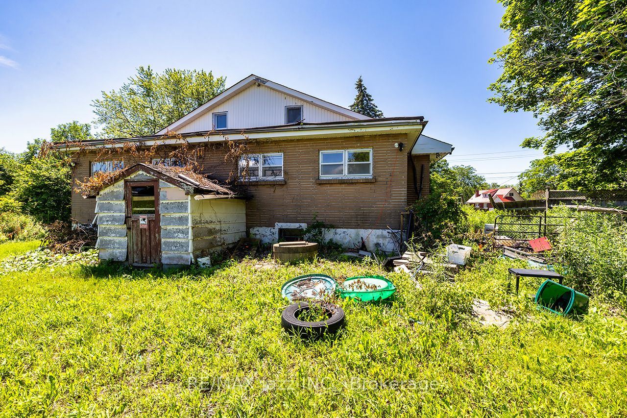 2216 Highway 2 Property Photo 25