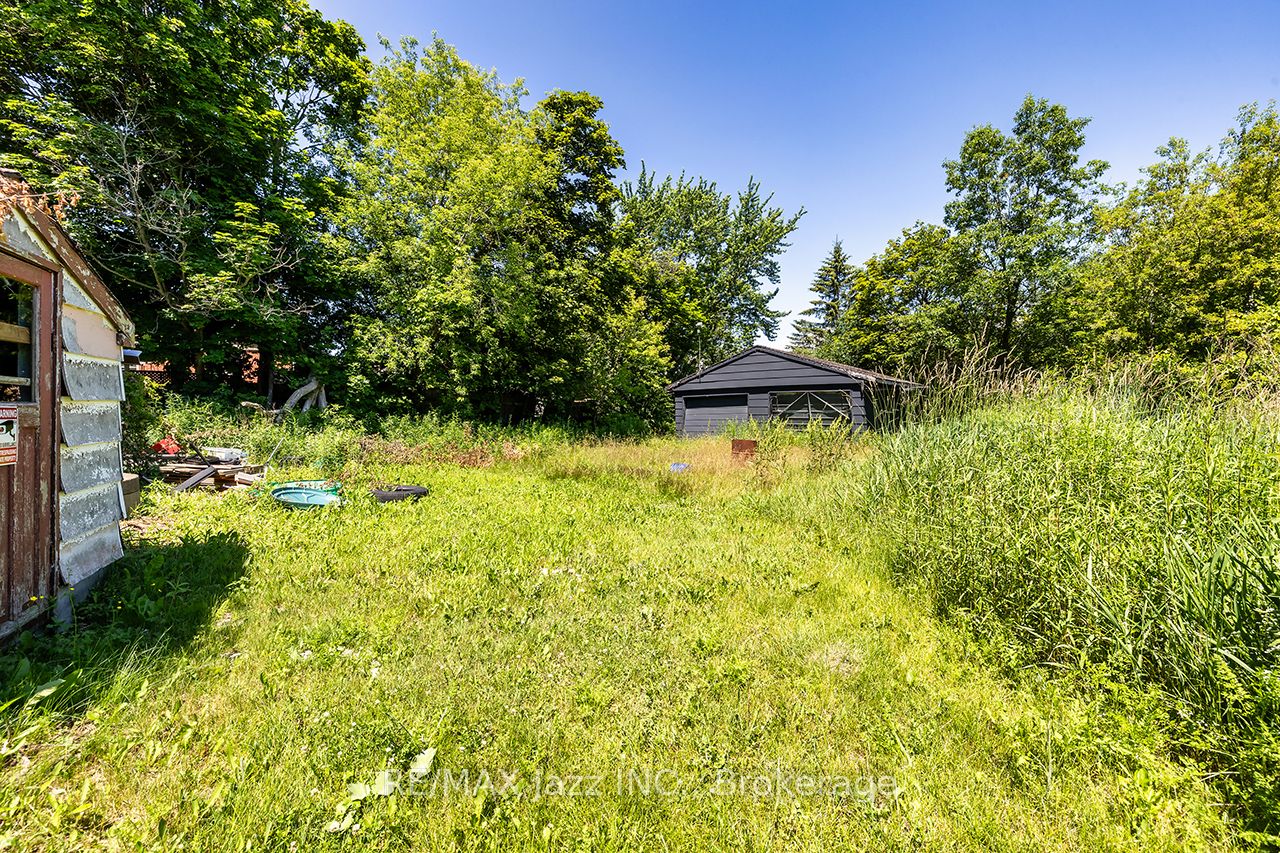 2216 Highway 2 Property Photo 26