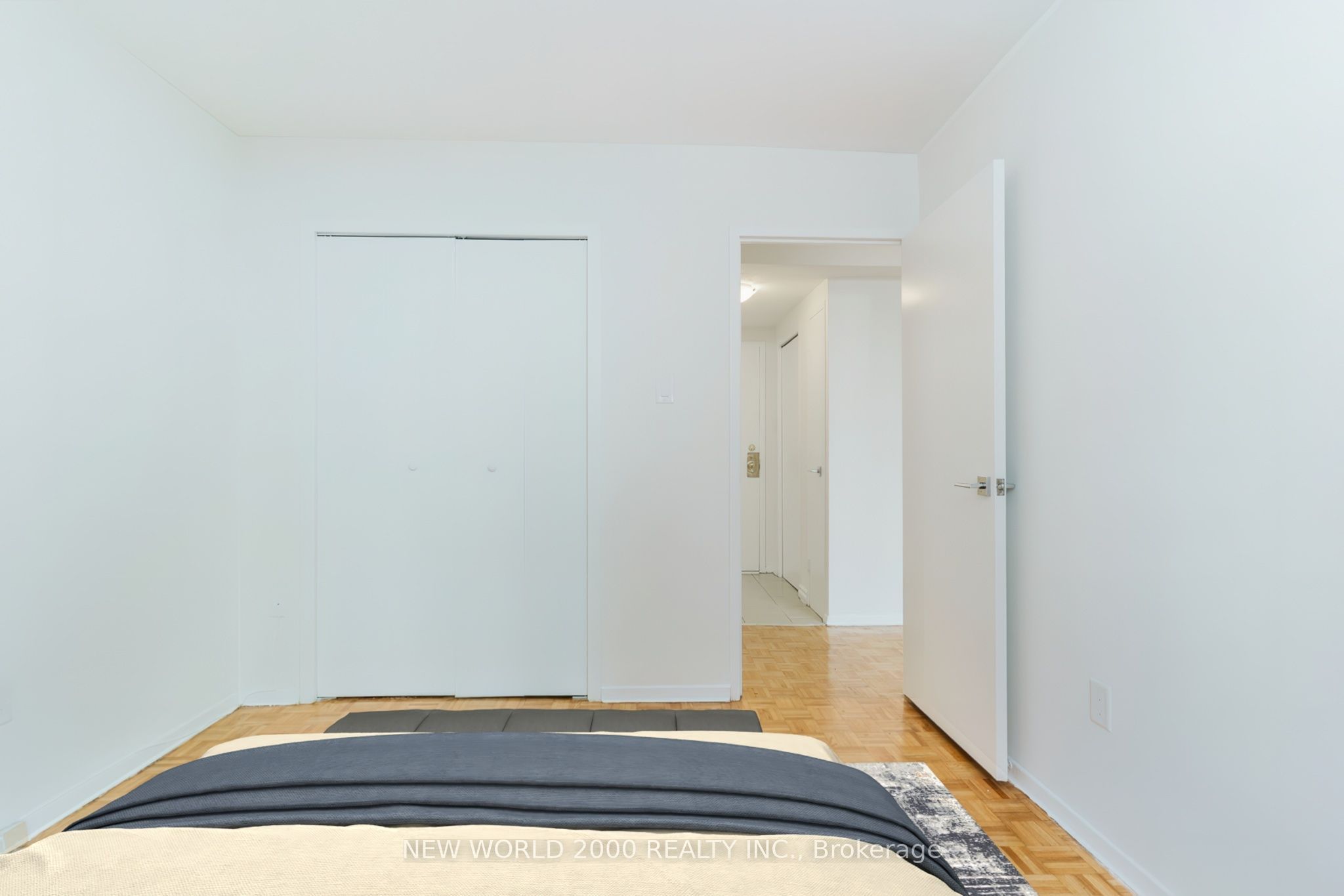 1010 Broadview Avenue 805 Property Photo 8