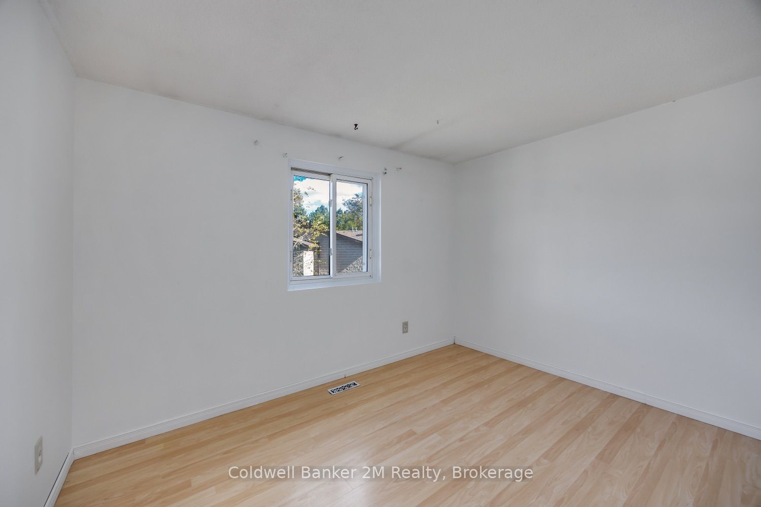 1161 Trowbridge Court Property Photo 14