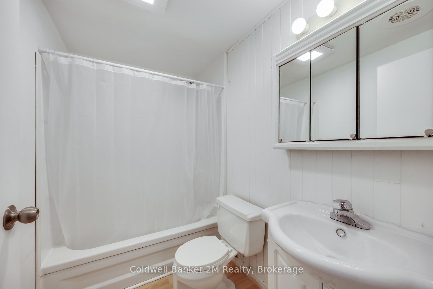 1161 Trowbridge Court Property Photo 16