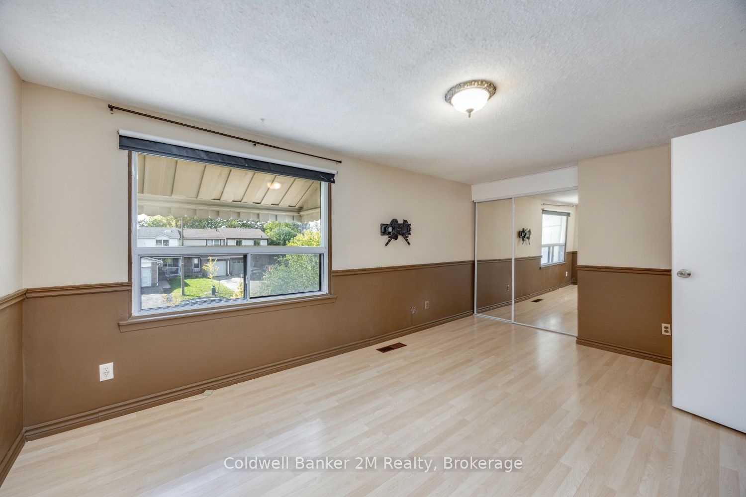 1161 Trowbridge Court Property Photo 17